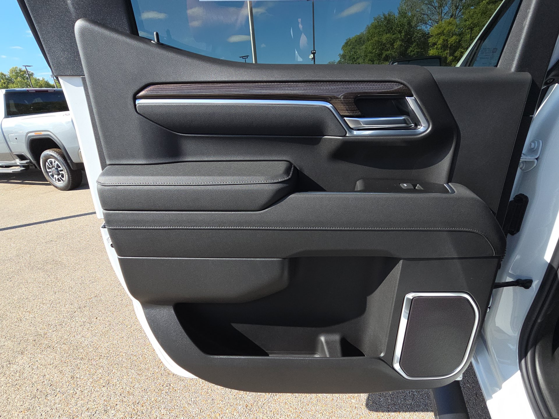 New 2026 Chevrolet Silverado 1500 RST w/ RST Select Package AWD/4WD image 27
