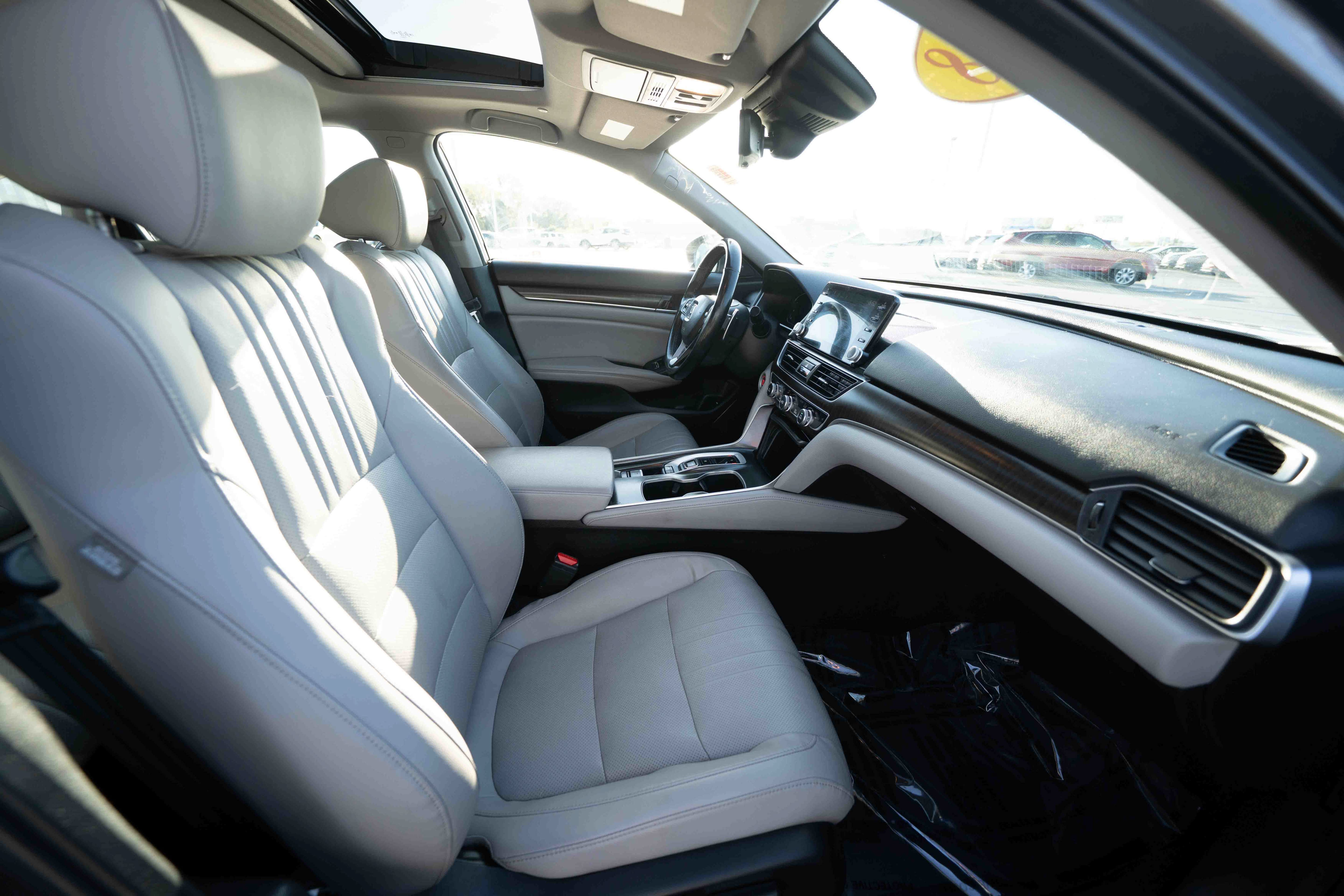 Used 2018 Honda Accord EX-L image 26