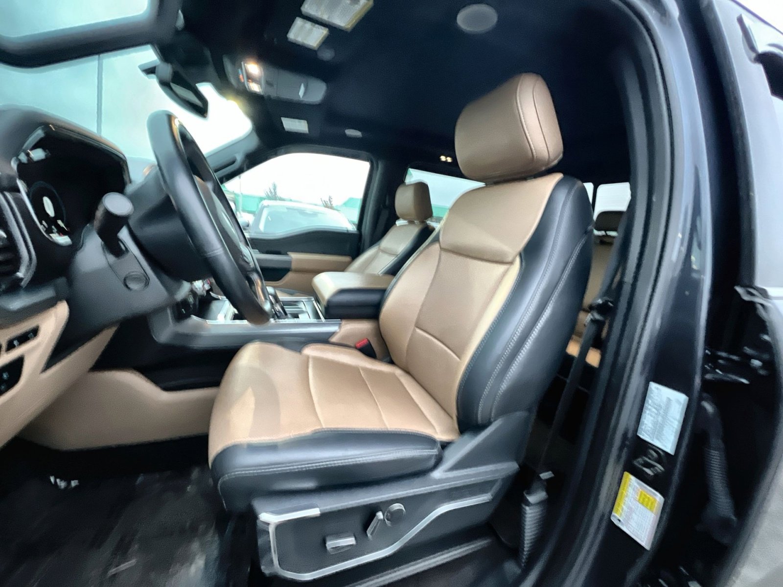 Used 2021 Ford F150 Lariat w/ Equipment Group 502A High image 13