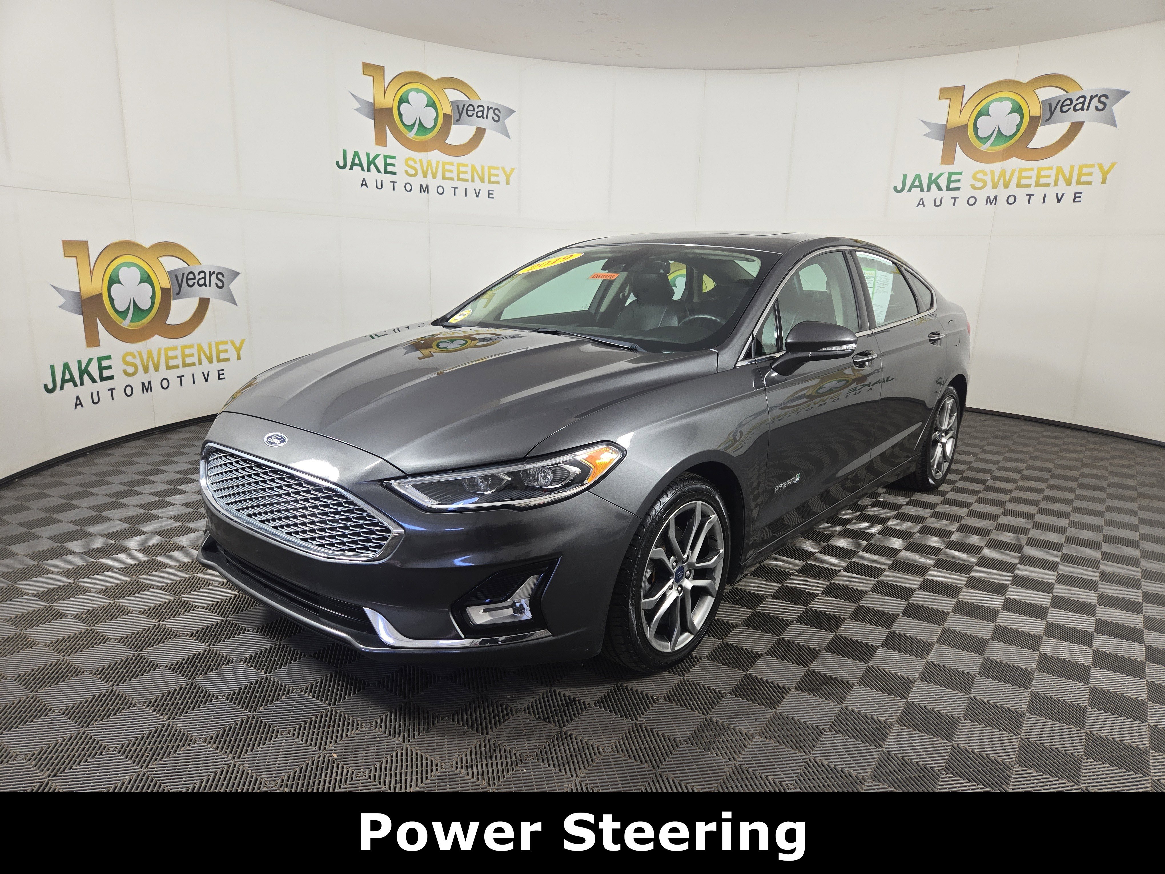 Used 2019 Ford Fusion Titanium image 3