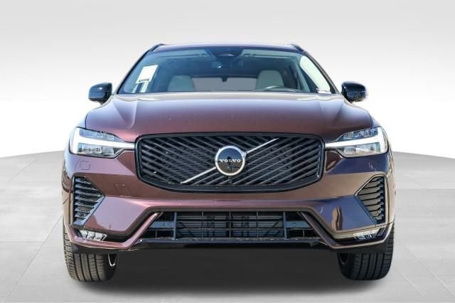New 2026 Volvo XC60 B5 Ultra w/ Climate Package image 2