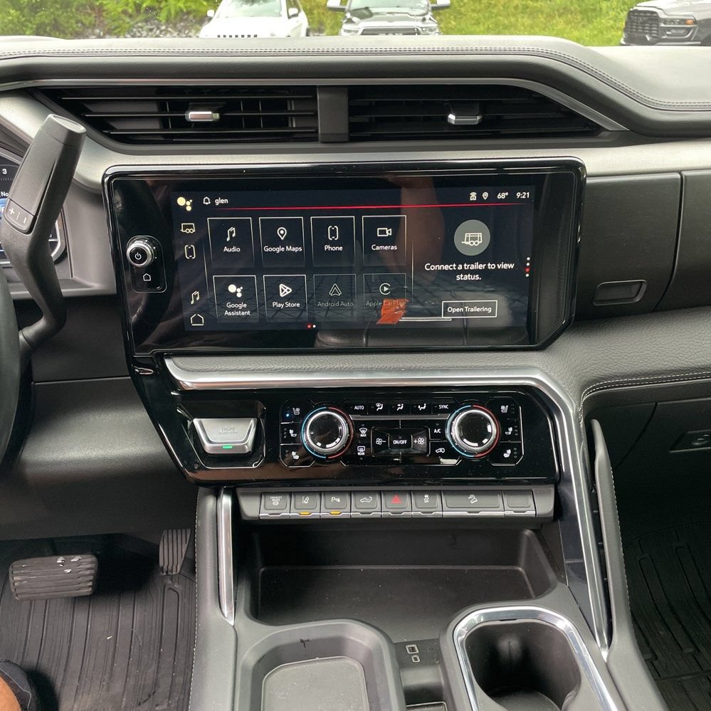 Used 2024 GMC Sierra 2500 Denali AWD/4WD image 15