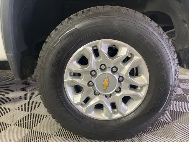 Used 2022 Chevrolet Silverado 2500 LTZ image 9