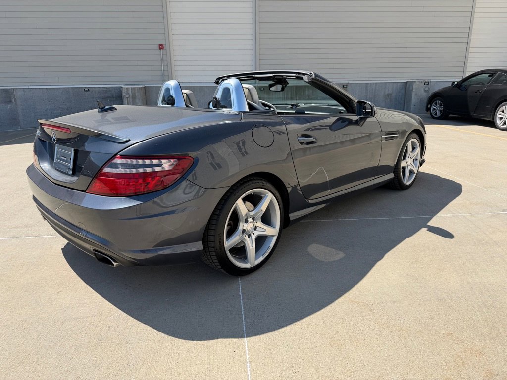 Used 2012 Mercedes-Benz SLK 350 image 7