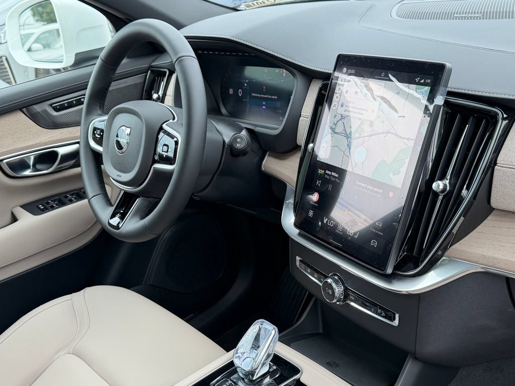 New 2026 Volvo XC90 B6 Plus w/ Protection Package Premier AWD/4WD image 7