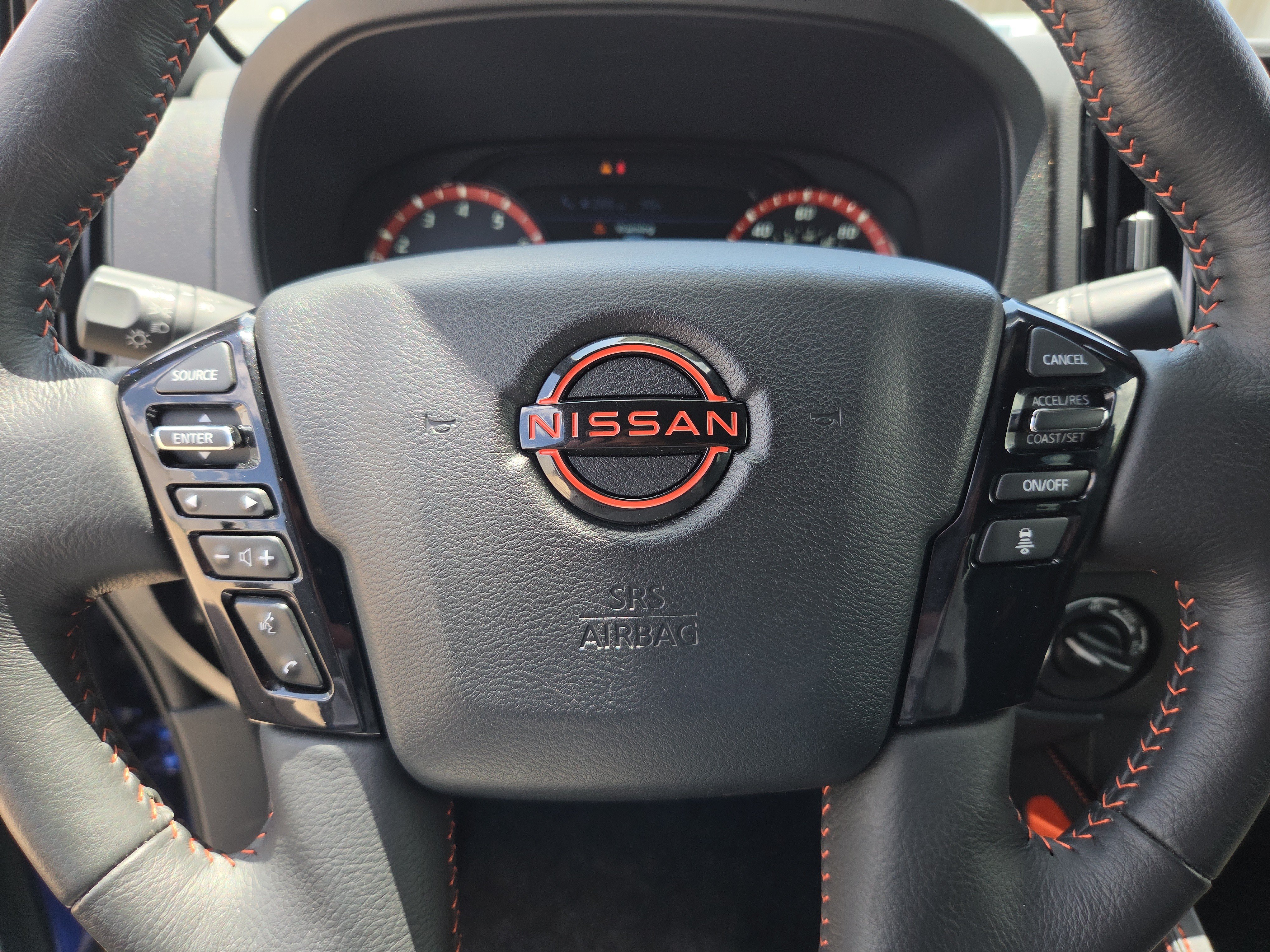 Used 2026 Nissan Frontier PRO-4X w/ Tow Package AWD/4WD image 18
