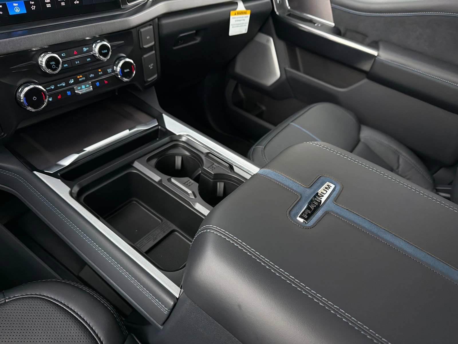 New 2026 Ford F250 Platinum w/ Tremor Off-Road Package image 32