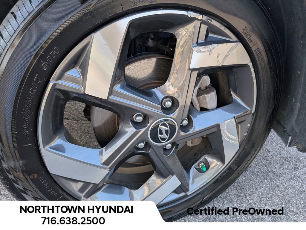 Used 2025 Hyundai Venue Limited FWD image 45