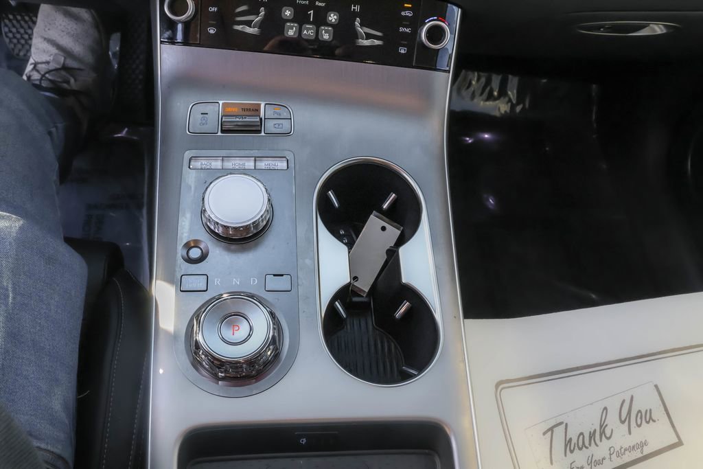 Used 2026 Genesis GV70 2.5T Select image 24