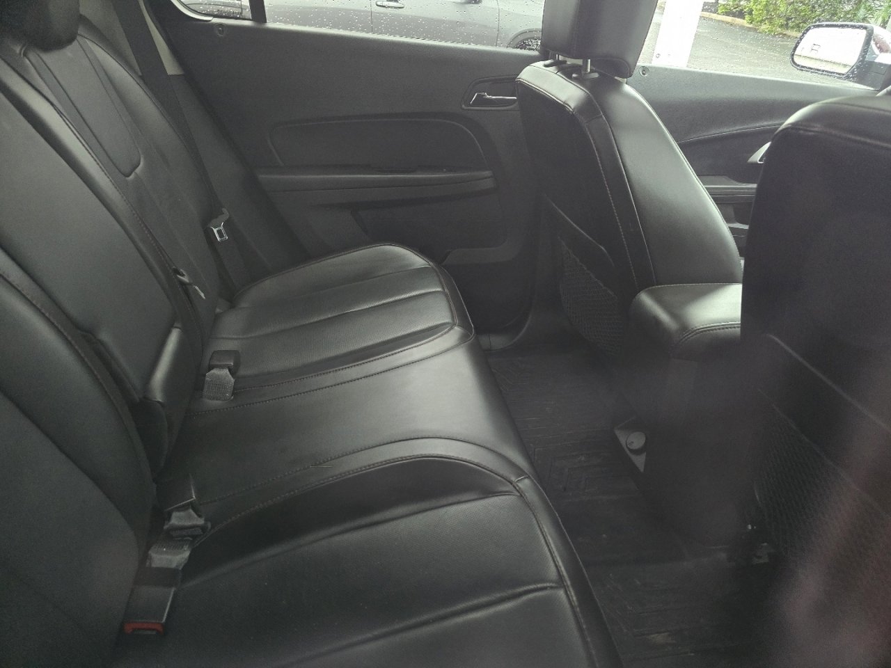 Used 2016 Chevrolet Equinox LTZ w/ Enhanced Convenience Package FWD image 12