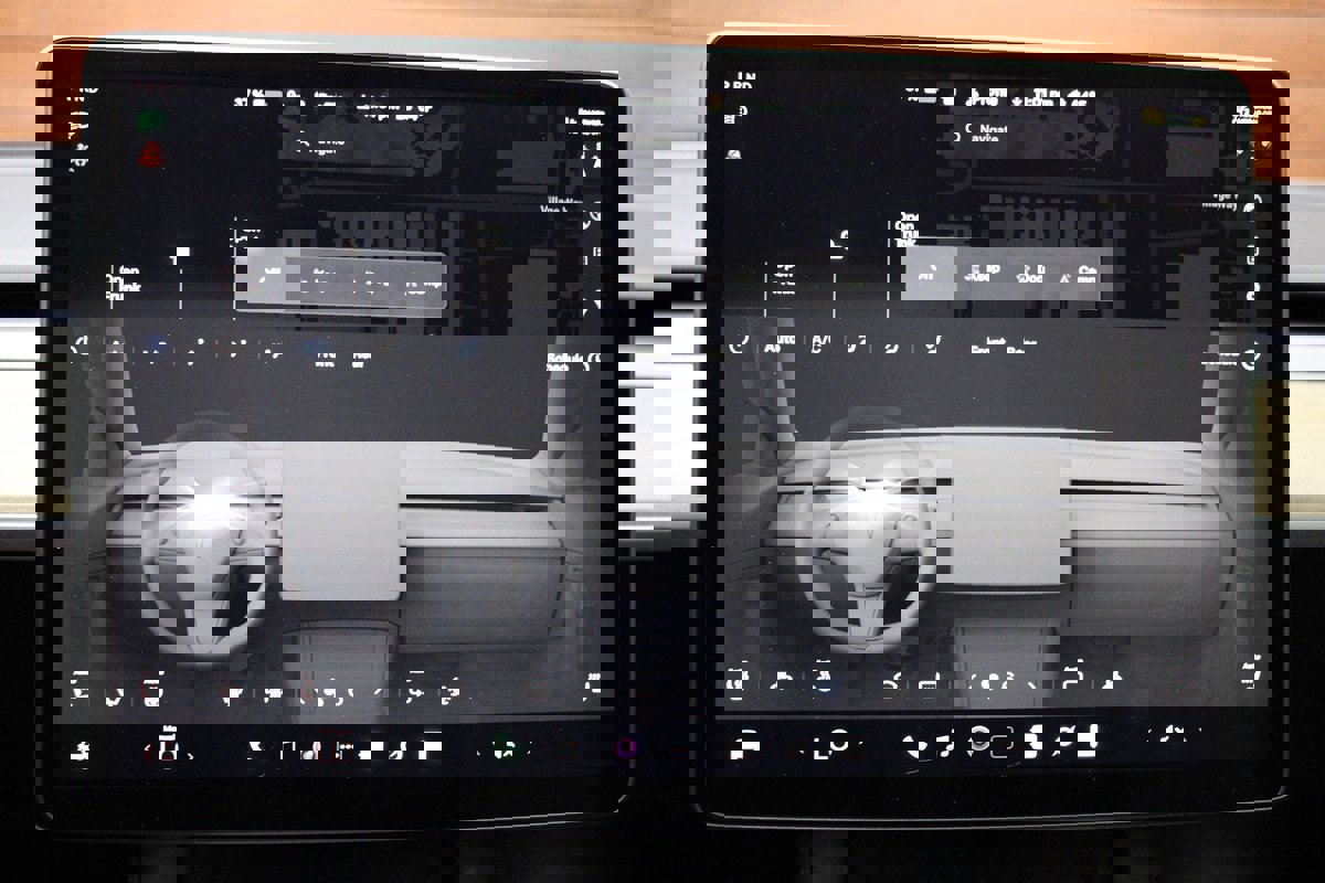 Used 2022 Tesla Model Y Long Range image 20