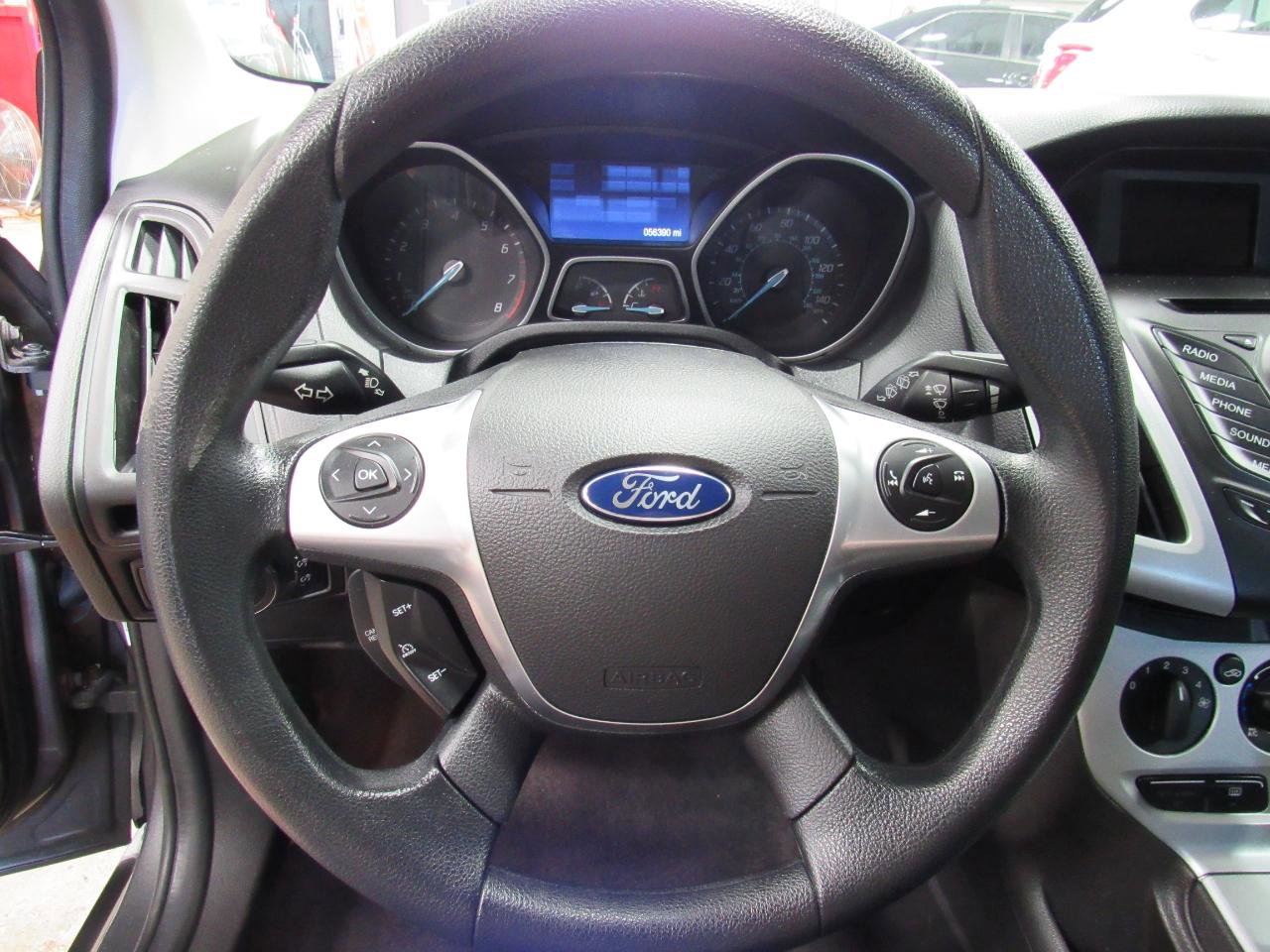 Used 2014 Ford Focus SE FWD image 17