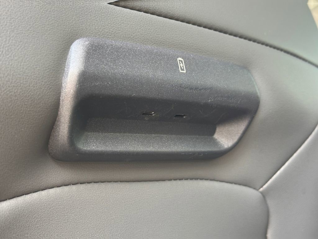 Used 2025 Ford Expedition Active AWD/4WD image 20