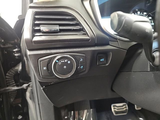 Used 2017 Ford Fusion Titanium image 16