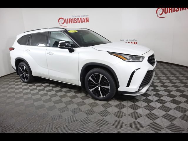 Used 2022 Toyota Highlander XSE AWD/4WD image 38