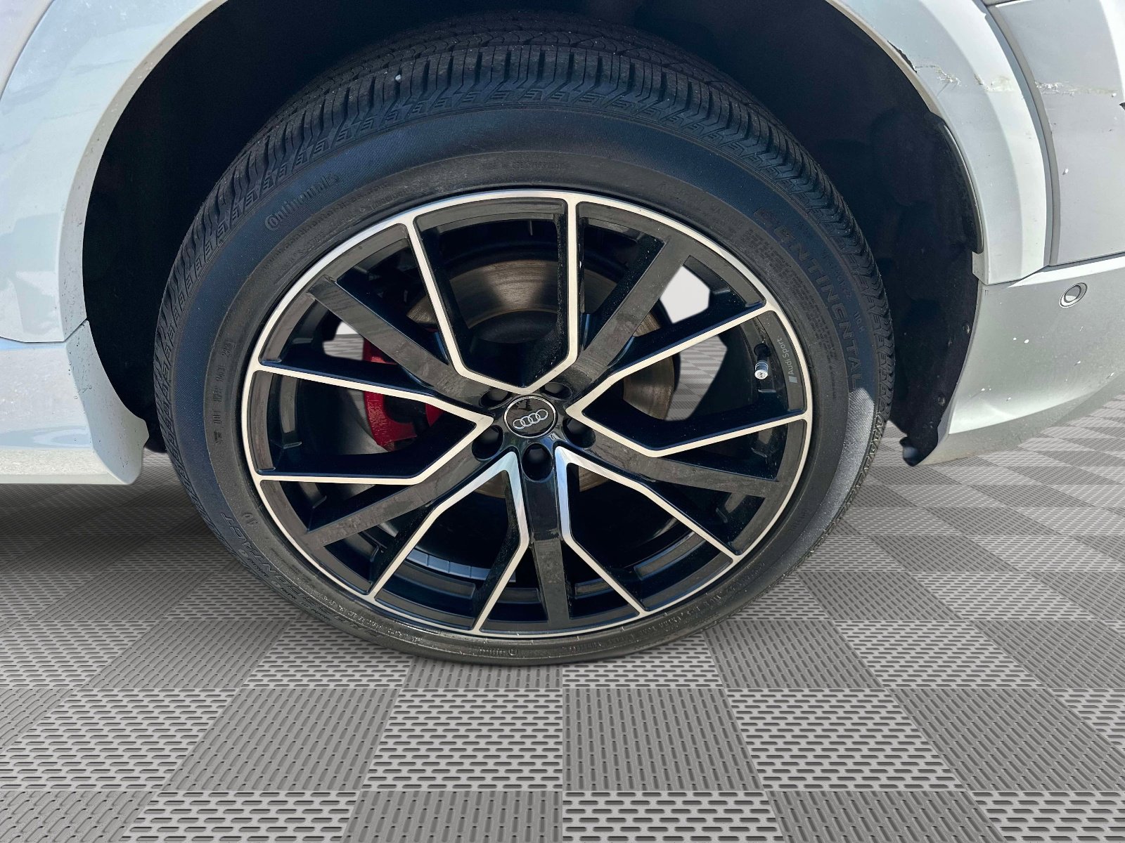 Used 2019 Audi Q8 Premium Plus image 41