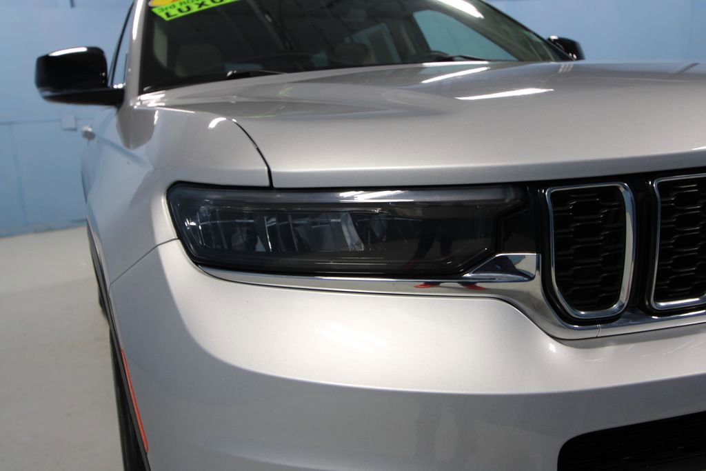 Used 2021 Jeep Grand Cherokee L Limited image 41