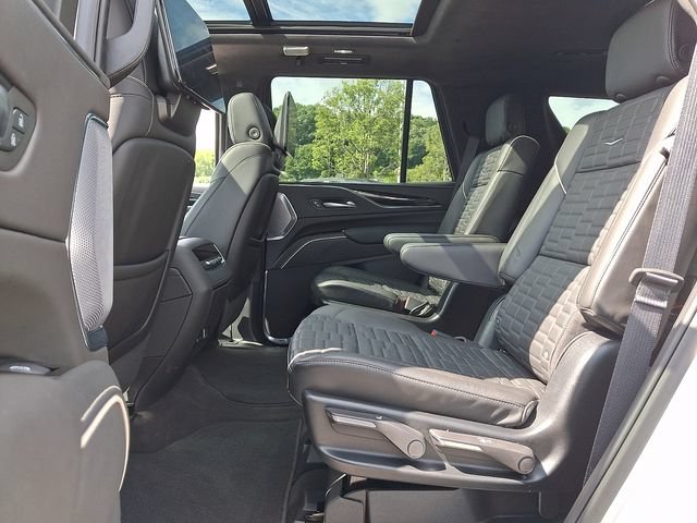 Certified 2024 Cadillac Escalade V w/ Heavy-Duty Trailer Package AWD/4WD image 8