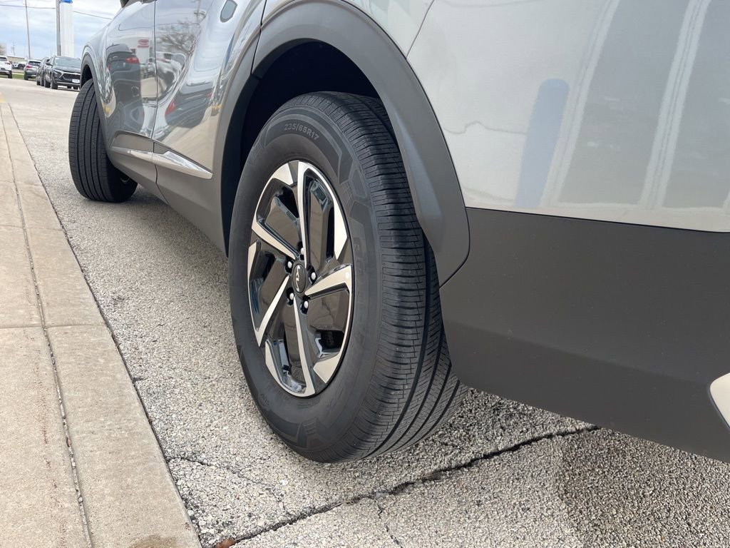 Used 2024 Kia Sportage LX FWD image 17