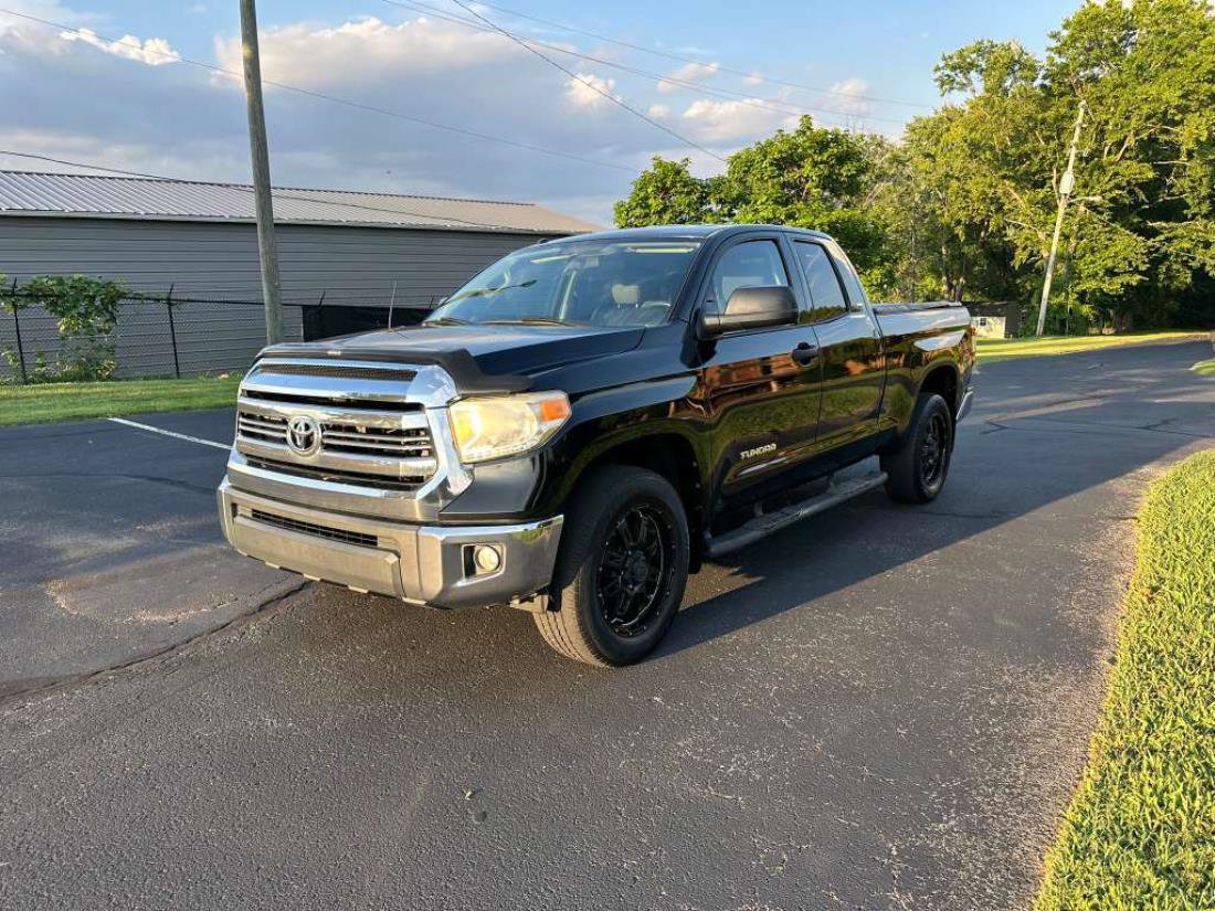 Used 2016 Toyota Tundra SR5 w/ Tow Package