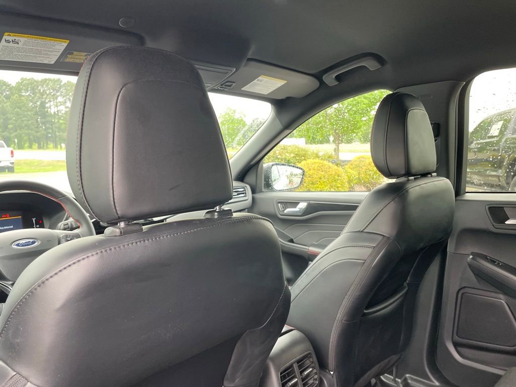 Used 2025 Ford Escape ST-Line FWD image 26