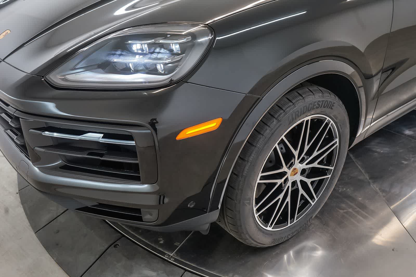 New 2026 Porsche Cayenne Coupe AWD/4WD image 16