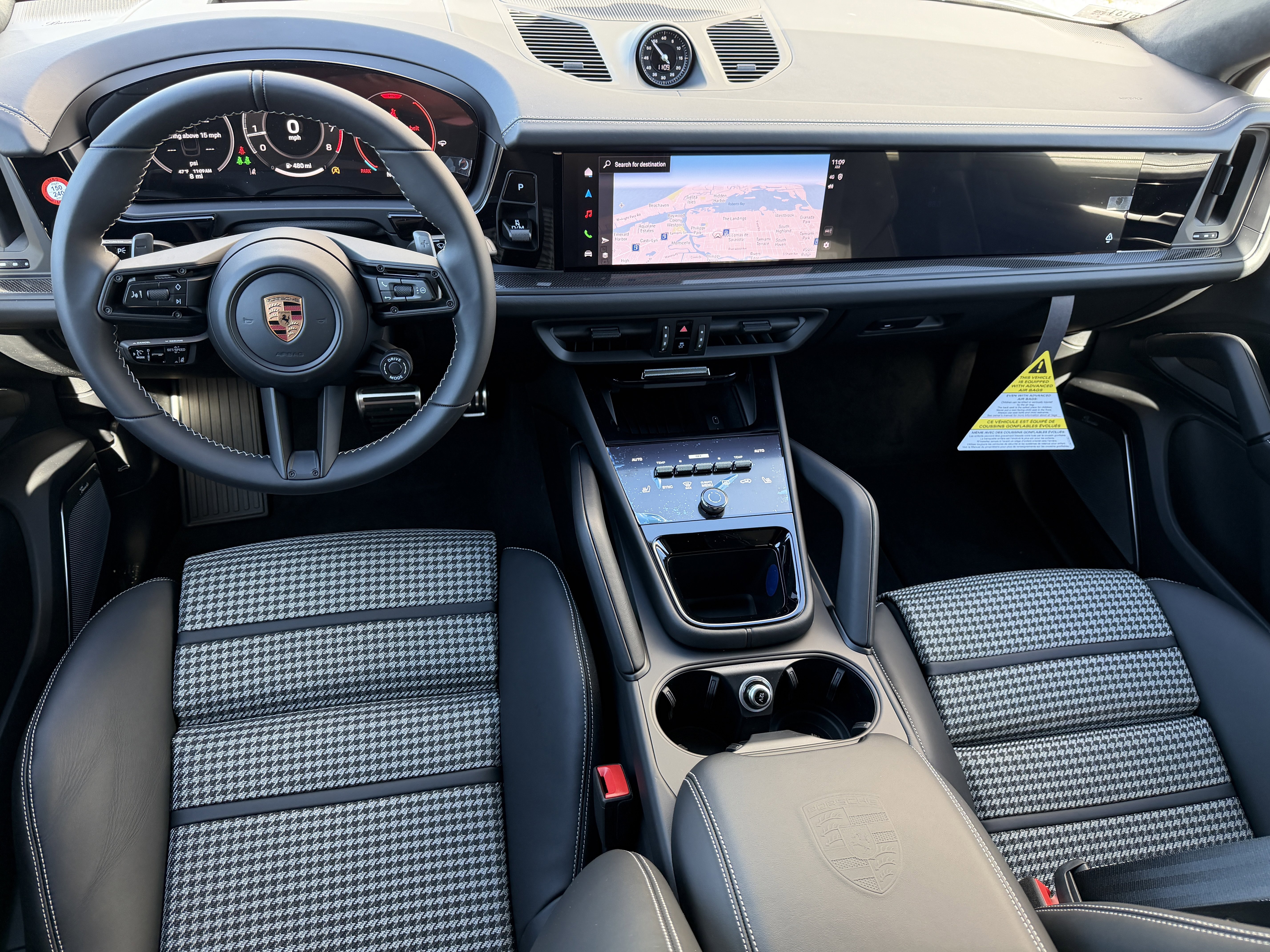 New 2026 Porsche Cayenne GTS image 17