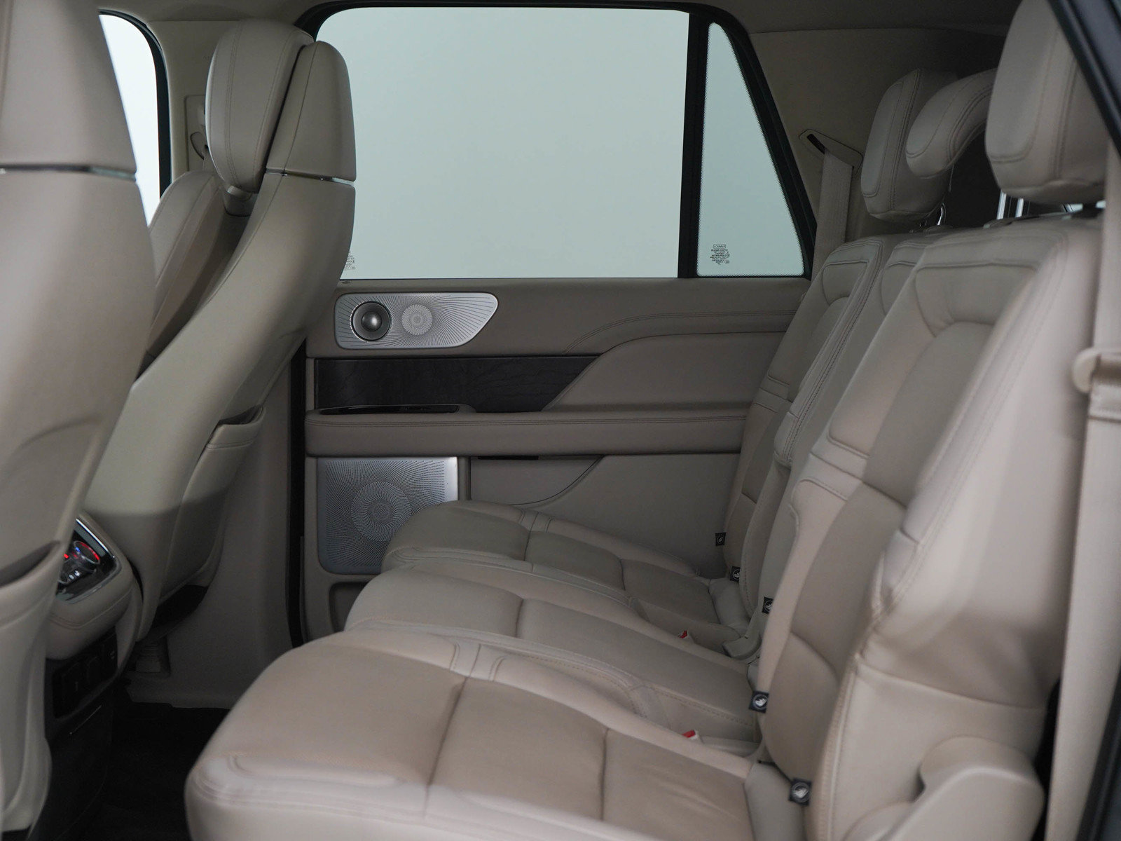 Used 2021 Lincoln Navigator L Reserve w/ Luxury Package AWD/4WD image 20
