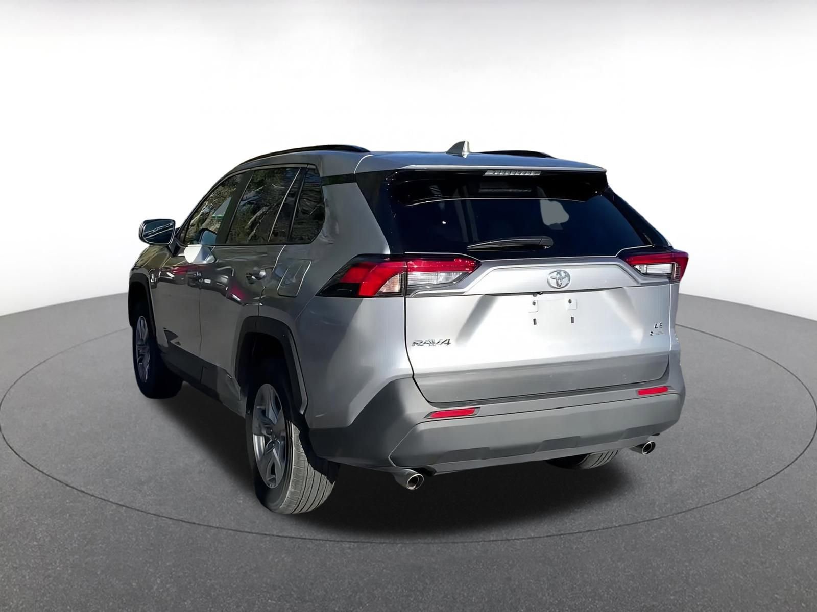 Used 2025 Toyota RAV4 LE image 11