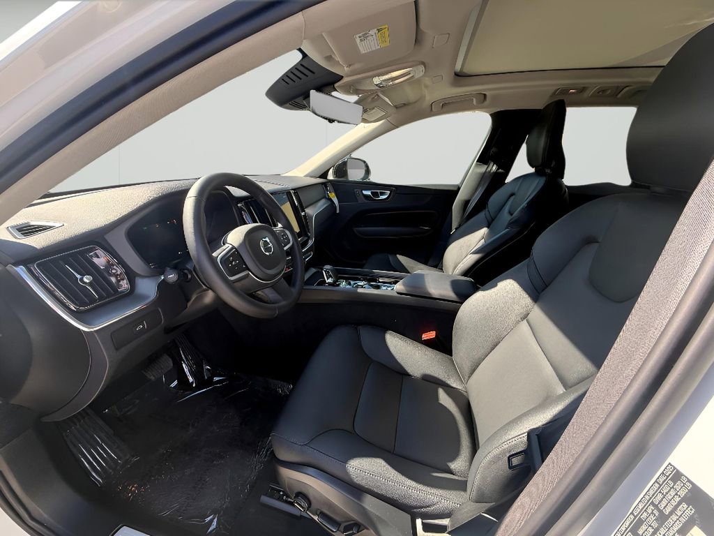 New 2025 Volvo XC60 B5 Core w/ Climate Package AWD/4WD image 9