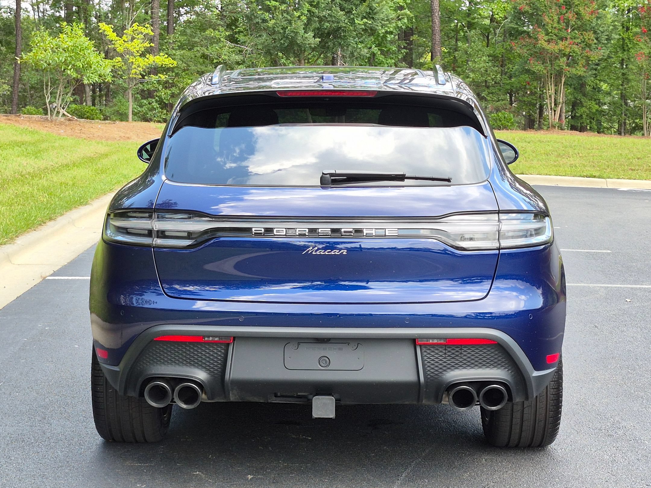 Certified 2026 Porsche Macan AWD/4WD image 28
