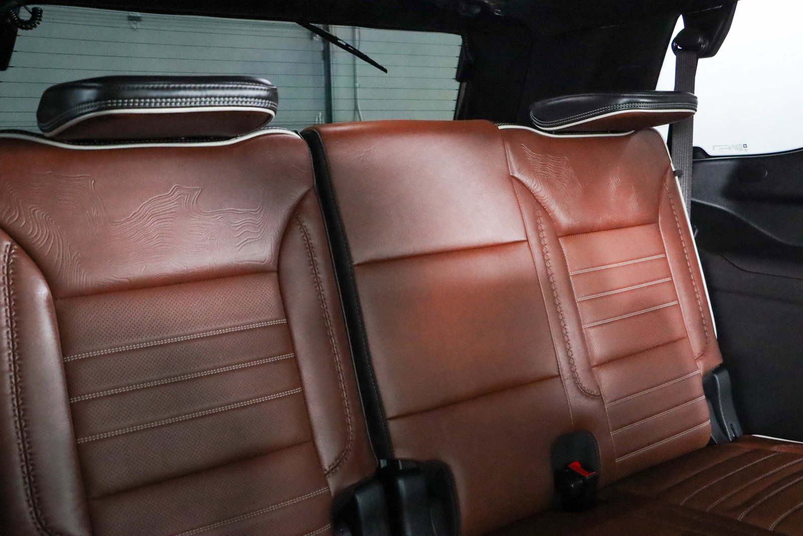 Used 2023 GMC Yukon Denali Ultimate image 35