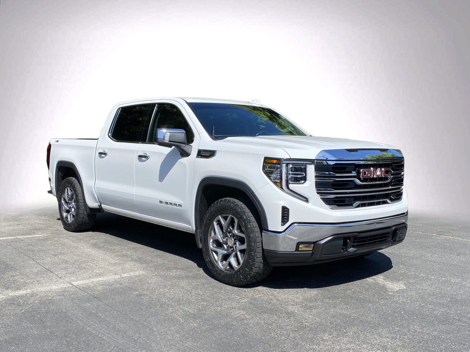 Used 2023 GMC Sierra 1500 SLT w/ SLT Premium Package AWD/4WD video 2