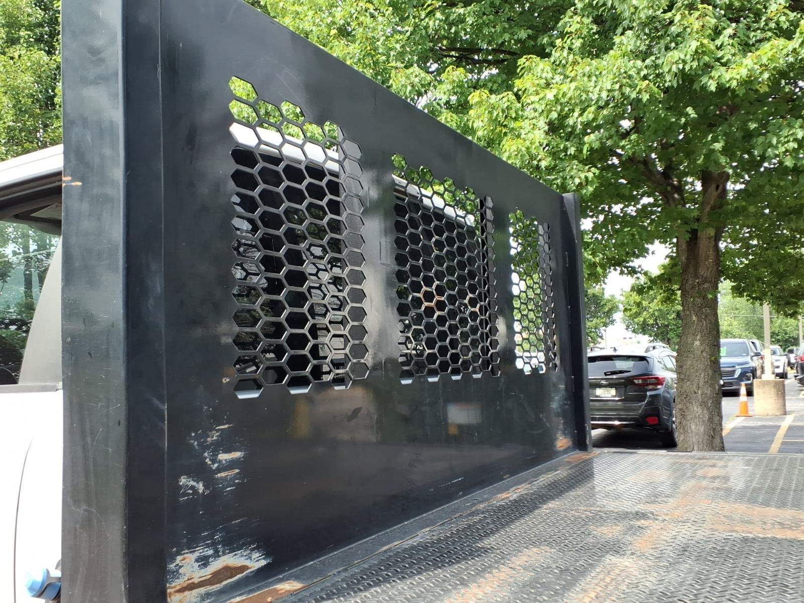 Used 2019 Ford F550 2WD Regular Cab Super Duty image 16