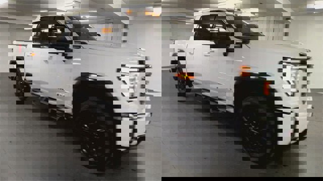 Certified 2024 GMC Sierra 2500 AT4 w/ AT4 Preferred Package image 2