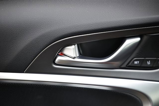 New 2025 Genesis G70 3.3T Advanced image 18