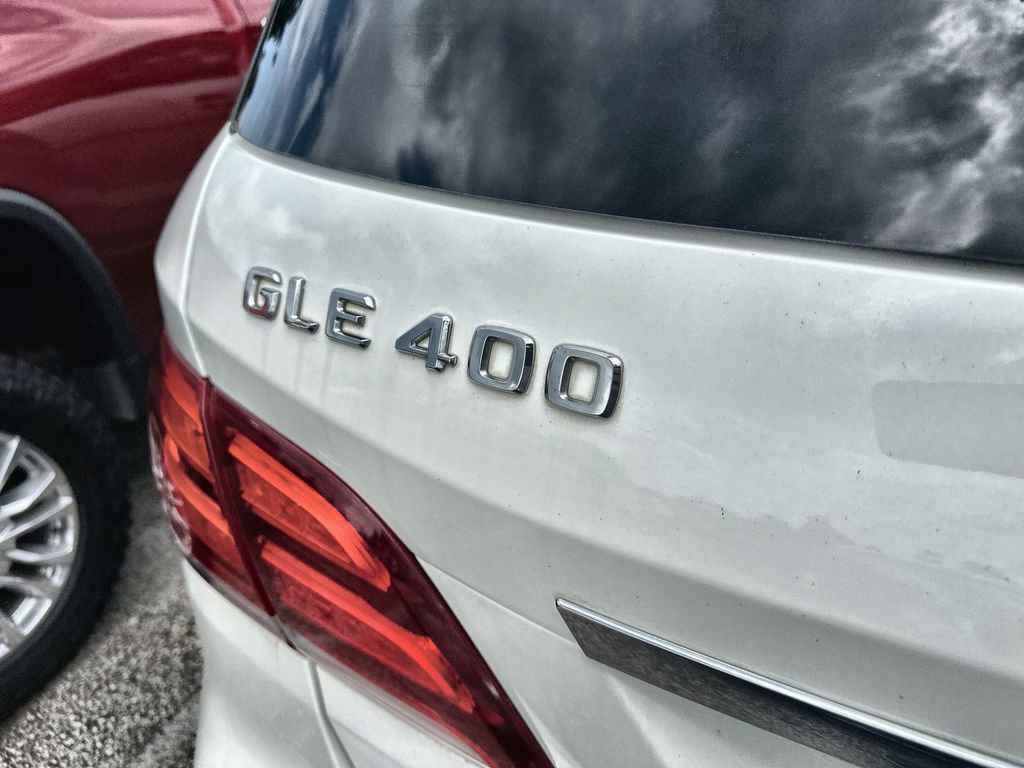 Used 2016 Mercedes-Benz GLE 400 4MATIC w/ Lighting Package image 7