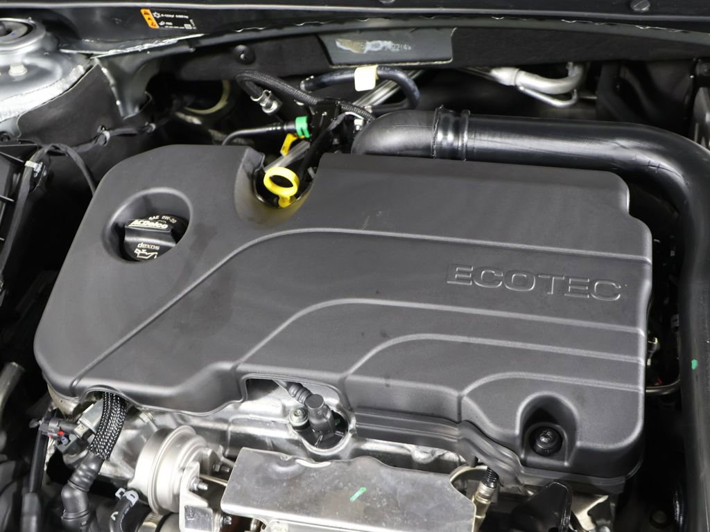 Used 2025 Chevrolet Malibu LT image 14