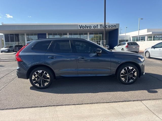 New 2026 Volvo XC60 B5 Plus w/ Protection Package Premier AWD/4WD image 4