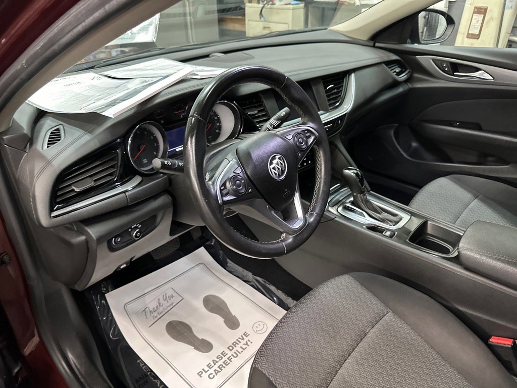Used 2019 Buick Regal Preferred image 5