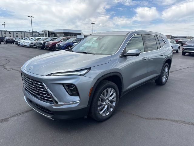 Used 2025 Buick Enclave Preferred FWD image 9
