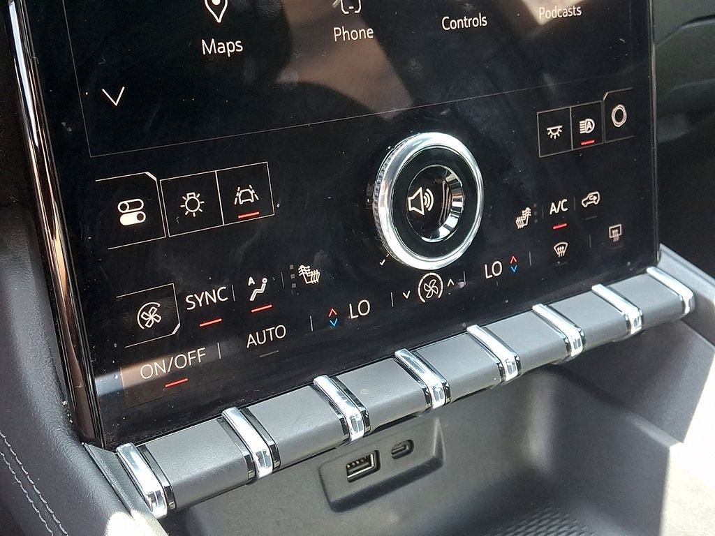 Used 2025 GMC Terrain Elevation w/ Elevation Premium Package AWD/4WD image 16