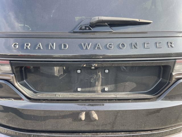 Used 2024 Jeep Grand Wagoneer L Series II w/ Quick Order Packagew 28T AWD/4WD image 10