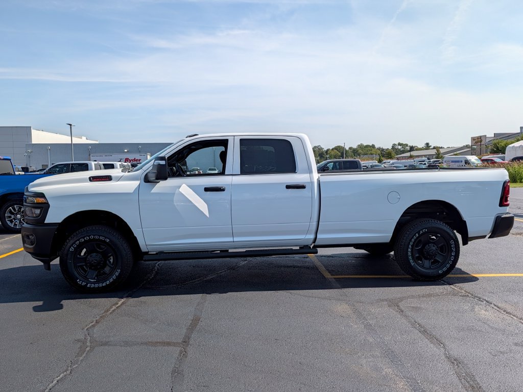 New 2026 RAM 2500 Tradesman AWD/4WD image 4