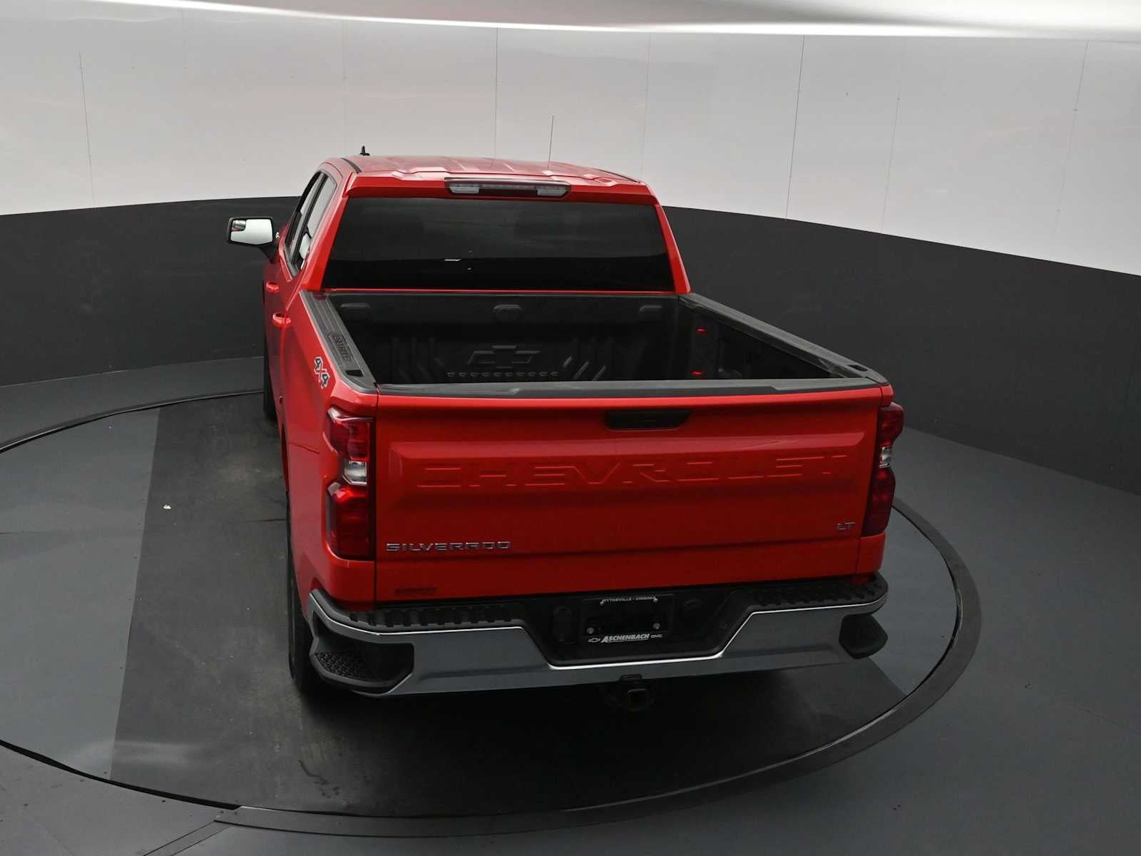Used 2023 Chevrolet Silverado 1500 LT AWD/4WD image 15