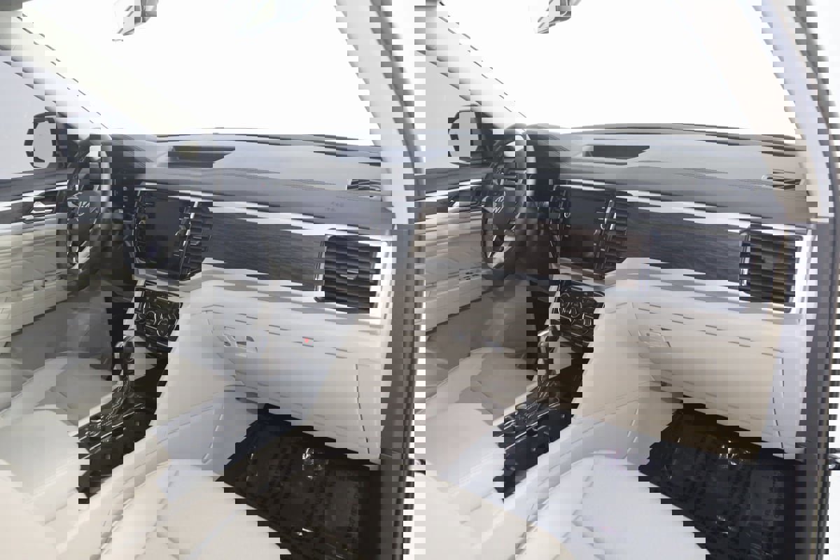 Used 2022 Volkswagen Atlas SE image 41