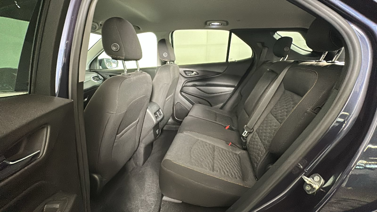 Used 2018 Chevrolet Equinox LT AWD/4WD image 28