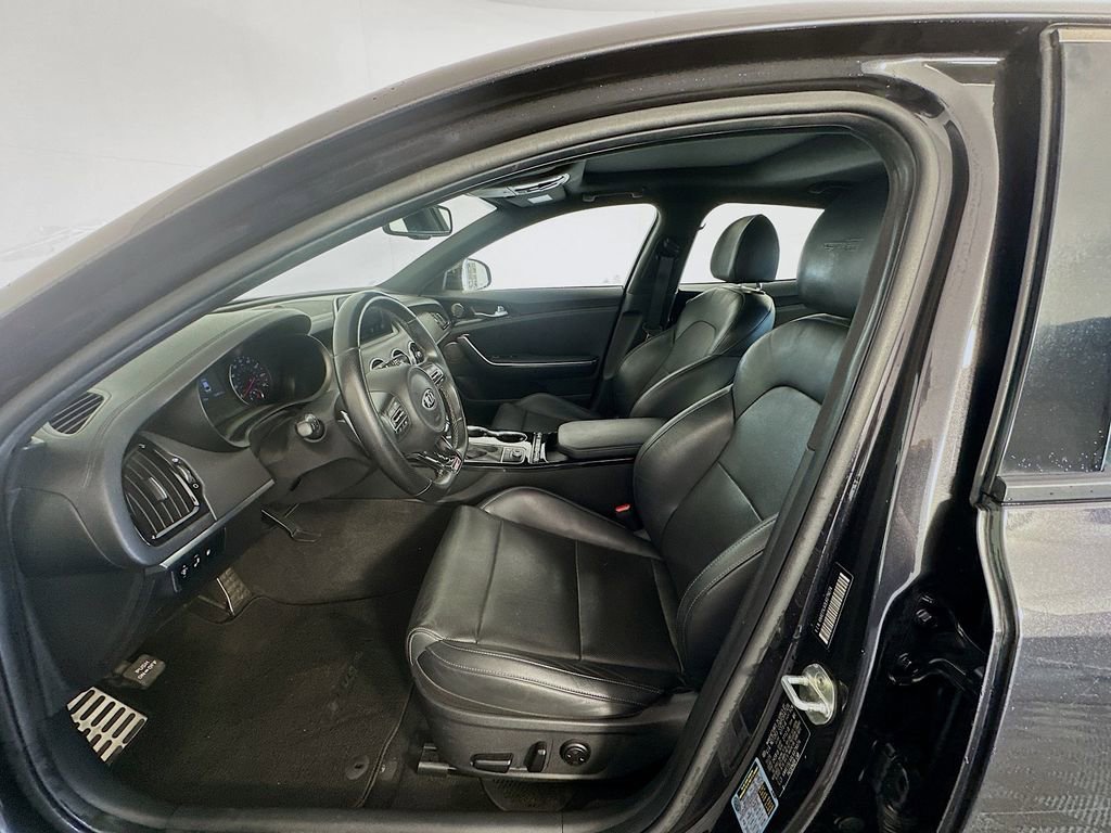 Used 2020 Kia Stinger GT-Line w/ Sun & Sound Package image 21