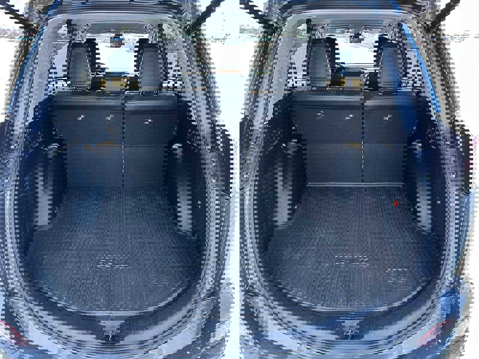 Used 2017 Toyota RAV4 Limited image 14