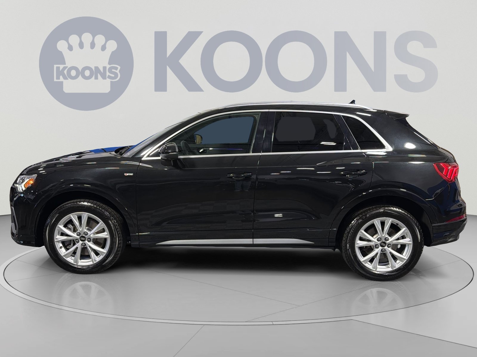Used 2023 Audi Q3 2.0T Premium Plus AWD/4WD image 2